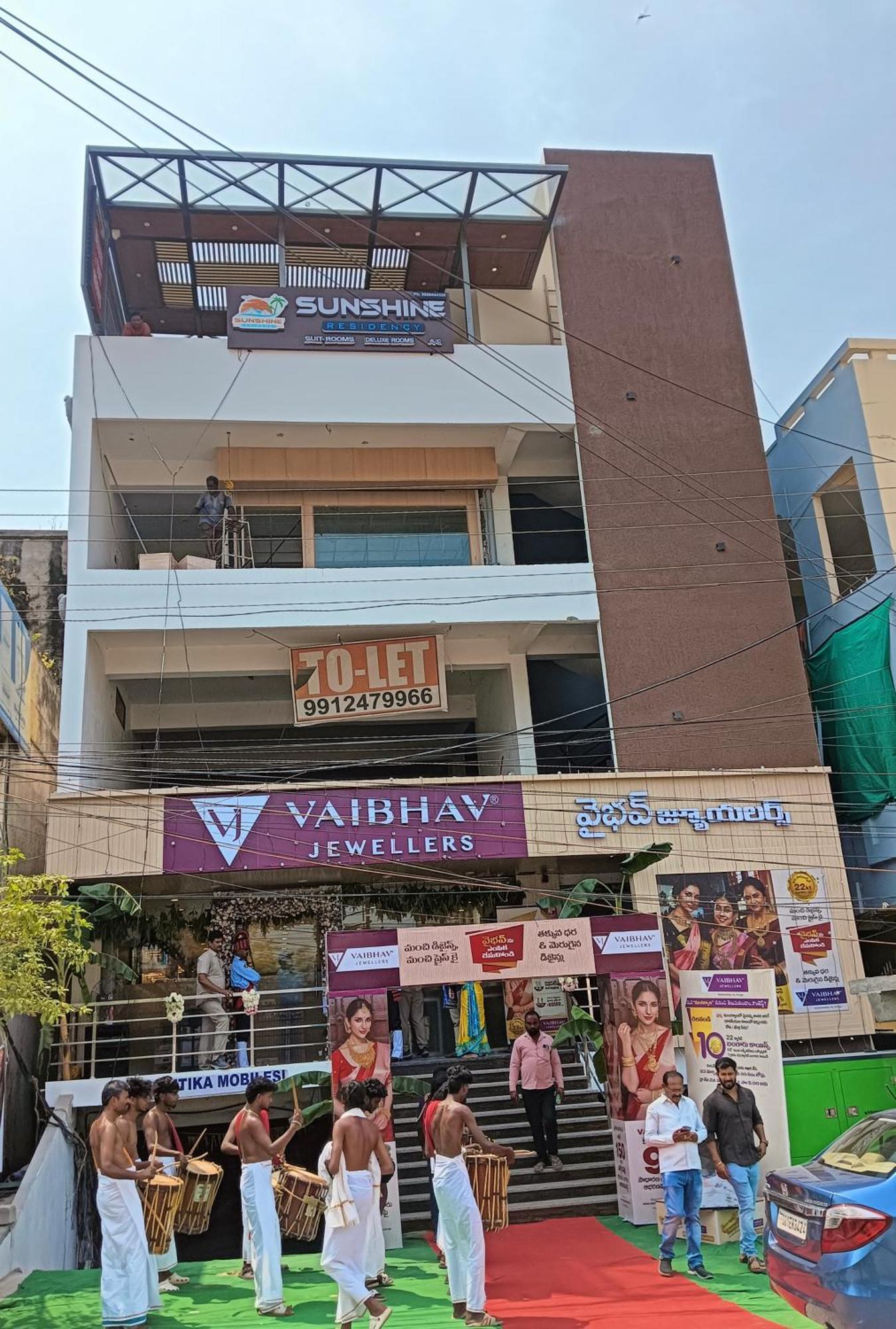Hotel Sunshine Residency Mancherāl Exterior foto