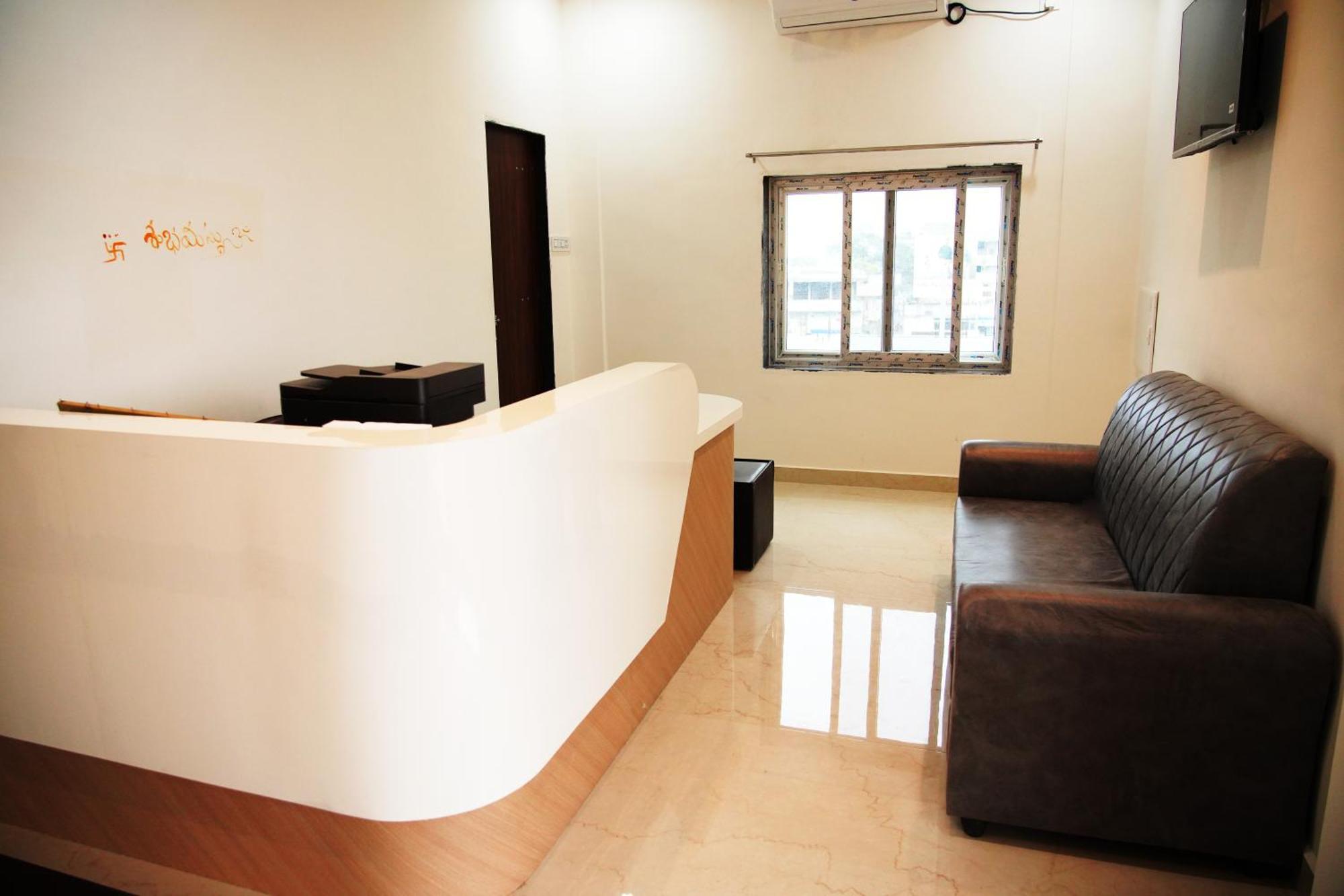 Hotel Sunshine Residency Mancherāl Exterior foto